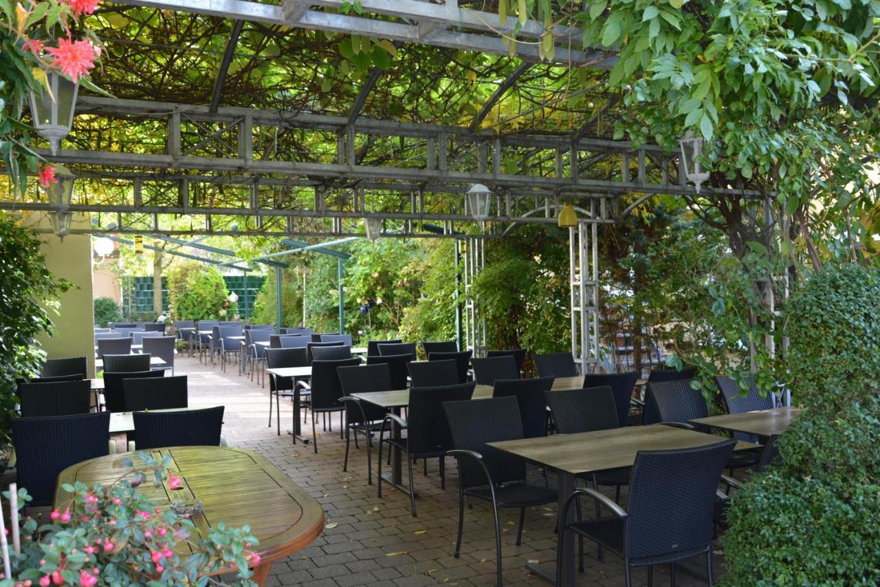 Land-gut-Hotel Hotel Adlerbräu Gunzenhausen Exterior foto