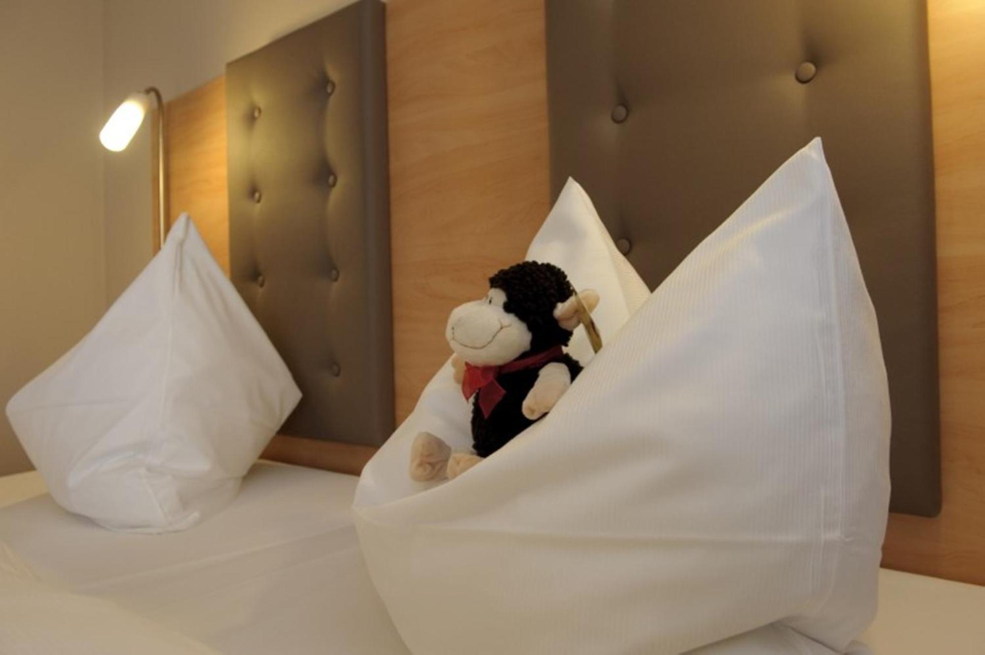 Land-gut-Hotel Hotel Adlerbräu Gunzenhausen Zimmer foto